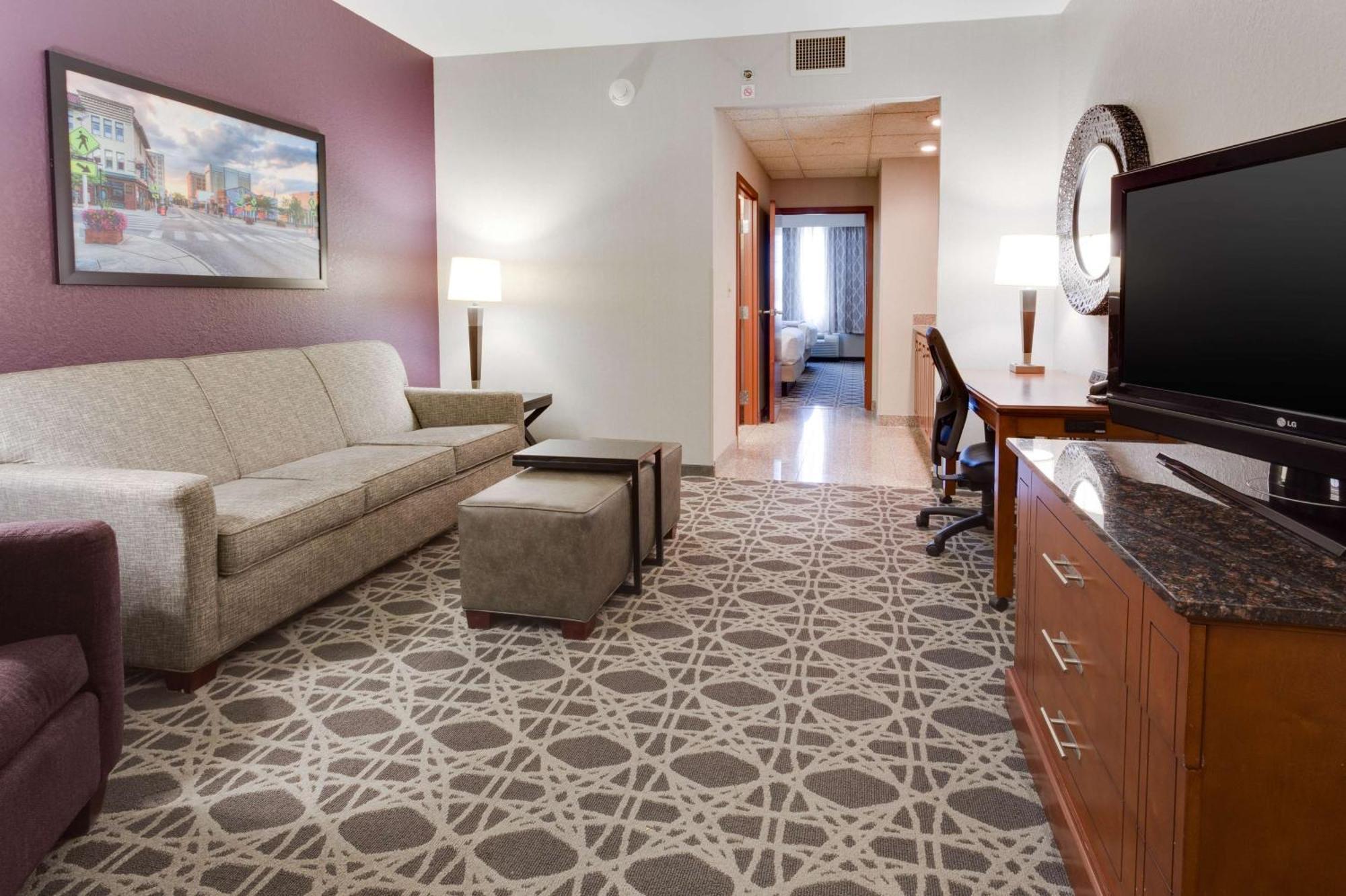 Drury Inn & Suites Middletown Franklin Bagian luar foto