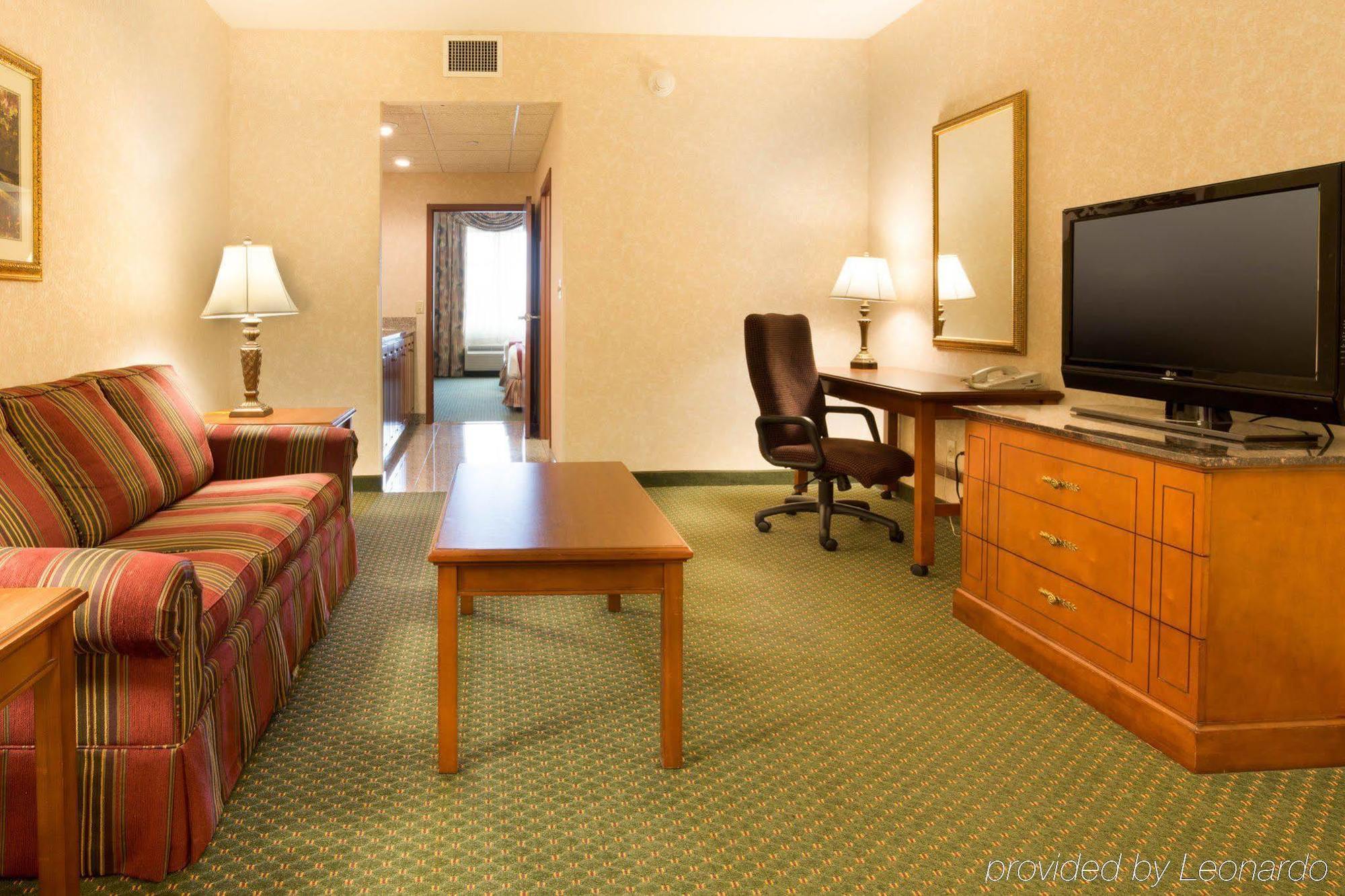 Drury Inn & Suites Middletown Franklin Bagian luar foto